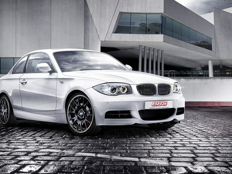 BMW  1 Series  Coupe (12/2010)