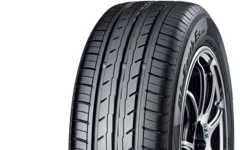 YOKOHAMA BLUEARTH ES32 175/60 R15 81H